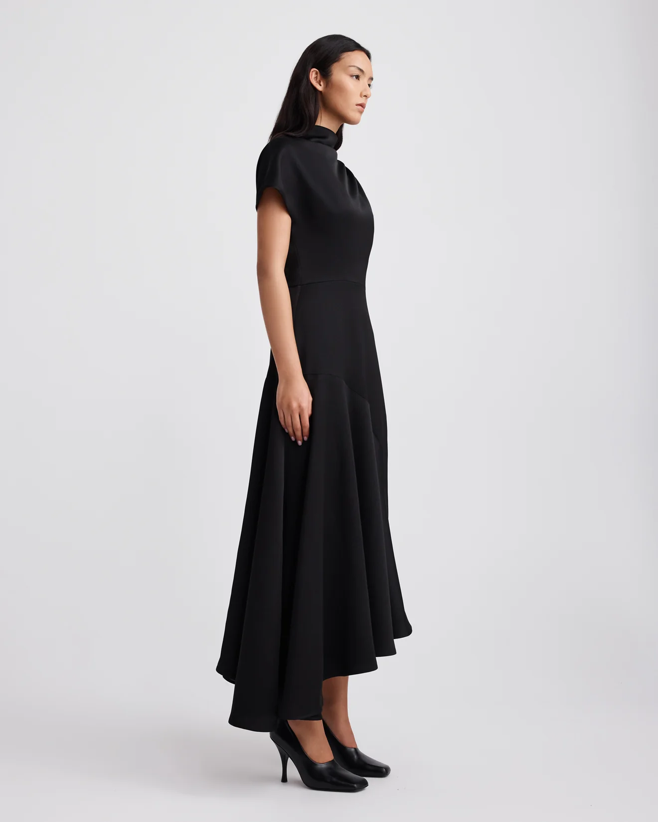VEDA DRESS (BLACK) - Image 4